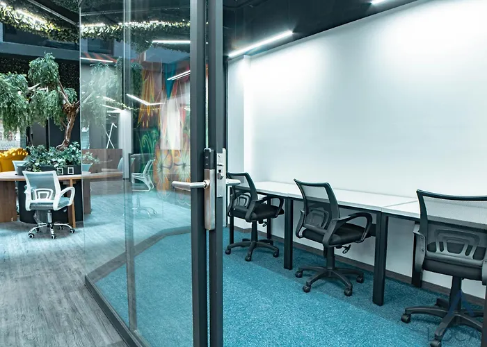 Aparthotel Be Local Lofts & Coworking 4*